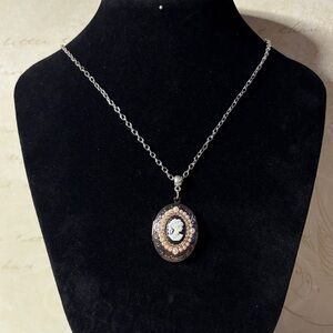 Victorian Locket Cameo Pendant Necklace